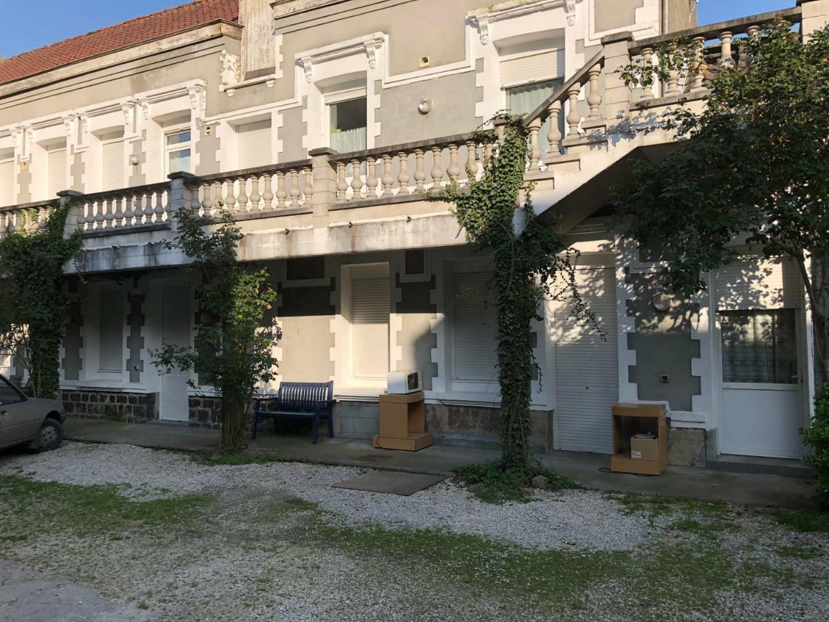 Aux Thermes Saint-Amand-les-Eaux Kültér fotó